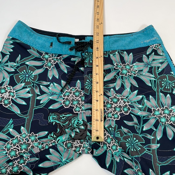 Quicksilver High Line Board Short 31 NWOT. Dry flight Water Repellent Fabric - Picture 11 of 13